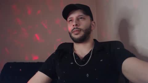 HenryAxe online show from September 2025 10:02:01 PM