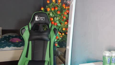 Hentaishiing online show from December 2024 06:05:02 PM