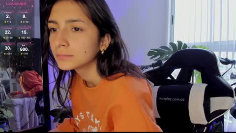 Snapshot of hera_069 chatting on December 2024 12:31:01 PM Hello I am Valentina independent Colombian model I love sensuality and pleasure welcome online show from December 2024 12:31:01 PM