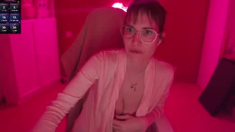 Snapshot of heraluna_ chatting on January 2025 11:15:01 PM HeraLuna online show from January 2025 11:15:01 PM