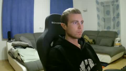 John Pearl online show from April 2026 07:45:01 PM