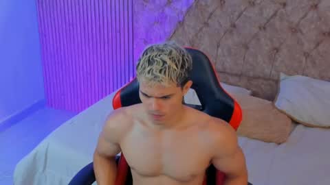 Snapshot of hercules_12345 chatting on June 2026 03:04:01 AM Hercules online show from June 2026 03:04:01 AM