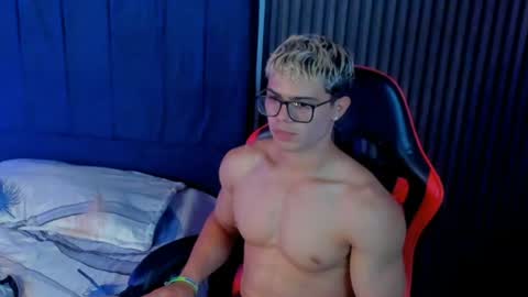 Snapshot of hercules_12345 chatting on June 2026 04:12:01 AM Hercules online show from June 2026 04:12:01 AM