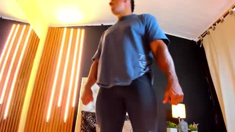 Snapshot of herculeswheeler chatting on March 2025 06:48:01 PM Hercules online show from March 2025 06:48:01 PM