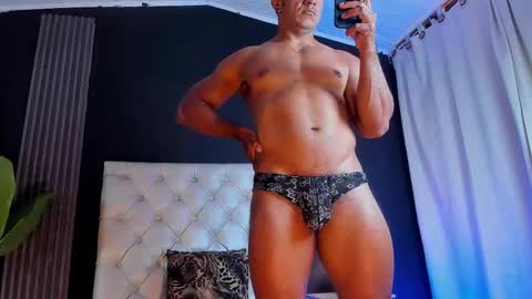 Snapshot of herculeswheeler chatting on March 2025 08:31:01 PM Hercules online show from March 2025 08:31:01 PM