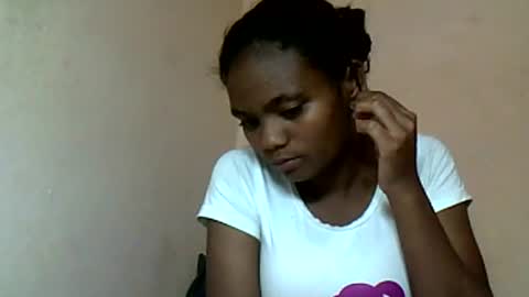 Snapshot of herisse01 chatting on June 2026 07:17:01 PM herisse01 online show from June 2026 07:17:01 PM