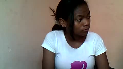 Snapshot of herisse01 chatting on June 2026 05:49:02 AM herisse01 online show from June 2026 05:49:02 AM