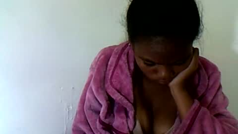 Snapshot of herisse01 chatting on July 2026 10:48:01 PM herisse01 online show from July 2026 10:48:01 PM