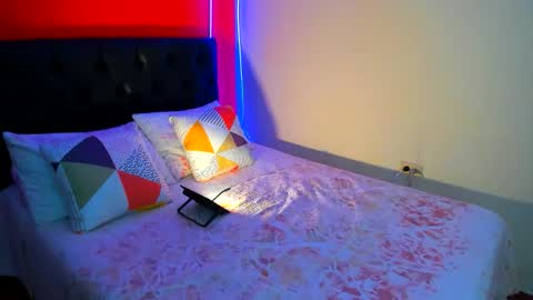 hermione_blonde online show from October 2025 07:58:02 PM