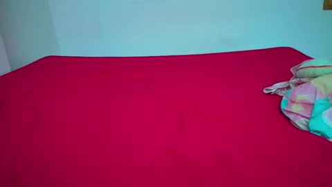 Charlotte Y Crystal online show from March 2026 11:59:01 PM