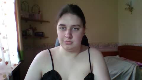 hess_luna_ online show from March 2026 09:10:02 AM