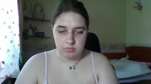 Snapshot of hess_luna_ chatting on July 2026 09:05:02 AM hess_luna_ online show from July 2026 09:05:02 AM