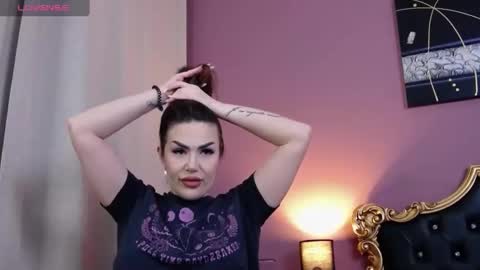 Hessy online show from February 2025 11:34:02 AM