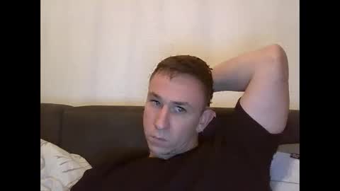 heteroboyxx online show from January 2025 06:06:01 PM