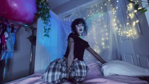 Snapshot of hexivu chatting on December 2025 03:00:02 AM salem online show from December 2025 03:00:02 AM