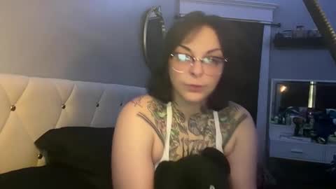 hexxyhoneypot online show from June 2026 11:28:01 PM