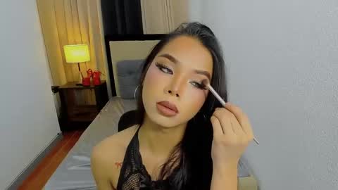 Snapshot of heyitsafira chatting on June 2026 01:04:01 PM SAFIRA 3 online show from June 2026 01:04:01 PM