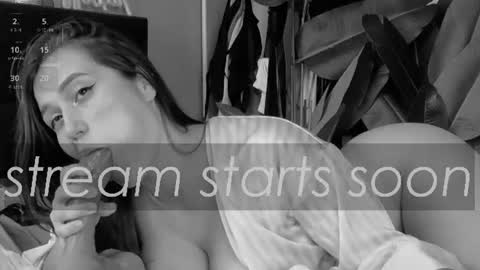 Snapshot of heylixie_ chatting on July 2026 02:07:02 AM Li online show from July 2026 02:07:02 AM