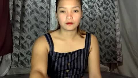 hi_there99 online show from February 2026 02:37:02 AM