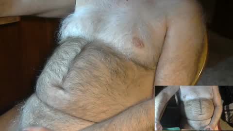 Snapshot of higgins11 chatting on January 2025 01:32:02 AM higgins11 online show from January 2025 01:32:02 AM