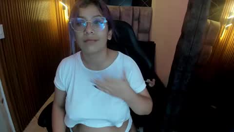 hikaru_dl online show from February 2025 09:55:02 AM