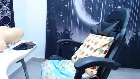 hikaryfire online show from October 2025 01:53:02 PM