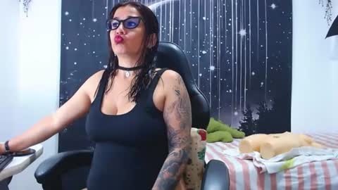 hikaryfire online show from July 2026 01:14:02 PM