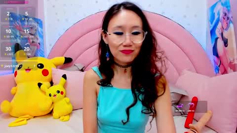 Snapshot of hikori_ chatting on February 2025 01:52:01 AM Hikori online show from February 2025 01:52:01 AM