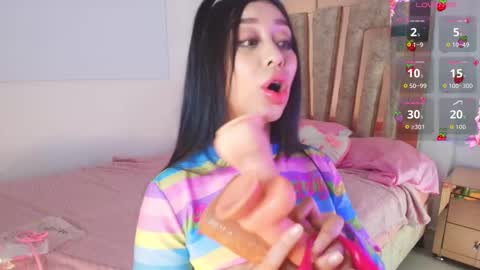 LUNA new account  FOLLOW ME online show from January 2026 12:16:01 AM