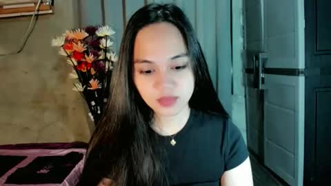 hilarymolly online show from March 2026 02:37:01 AM