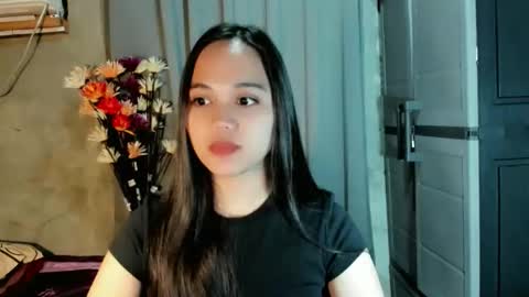 hilarymolly online show from April 2026 03:07:01 AM