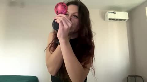 Snapshot of hildredmabray chatting on October 2025 10:00:02 AM Hi Im Elizabeth online show from October 2025 10:00:02 AM