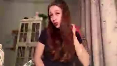 Snapshot of hildredmabray chatting on December 2025 03:06:01 PM Hi Im Elizabeth online show from December 2025 03:06:01 PM