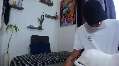 Snapshot of hill_and_jack chatting on November 2025 12:27:01 PM Hill and Jack online show from November 2025 12:27:01 PM