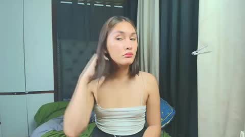 yuricah online show from February 2026 07:02:02 AM