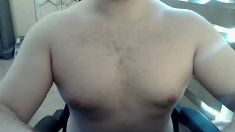 Snapshot of himbo_fox chatting on June 2026 08:00:02 PM Himbo fox online show from June 2026 08:00:02 PM