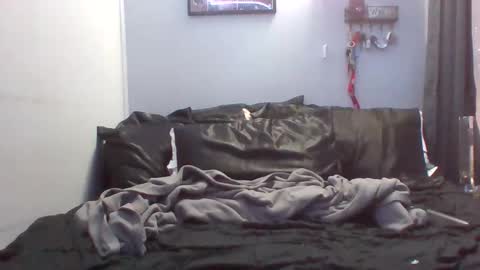 himommy37 online show from November 2025 05:46:02 PM