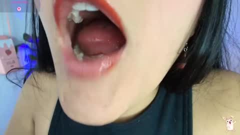 hinata online show from November 2025 08:52:01 PM