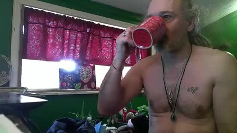 hippiedad333 online show from February 2026 08:53:01 PM