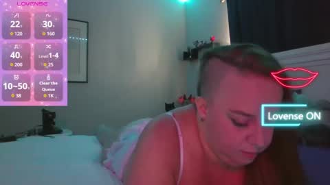 Hippiemermaid online show from September 2025 09:29:02 PM