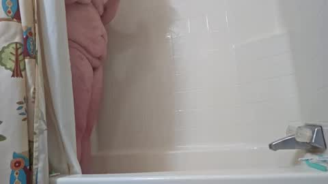 Snapshot of hippiesoul204 chatting on January 2025 10:45:01 AM hippiesoul204 online show from January 2025 10:45:01 AM