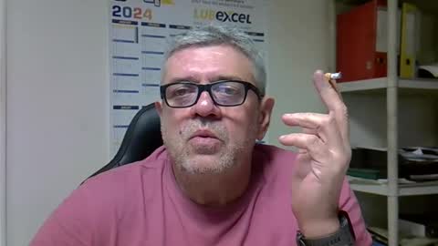 Snapshot of hippopotame17 chatting on December 2024 09:24:01 AM hippo online show from December 2024 09:24:01 AM