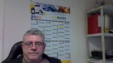 Snapshot of hippopotame17 chatting on December 2024 09:39:01 AM hippo online show from December 2024 09:39:01 AM