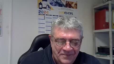 Snapshot of hippopotame17 chatting on January 2025 10:26:02 AM hippo online show from January 2025 10:26:02 AM