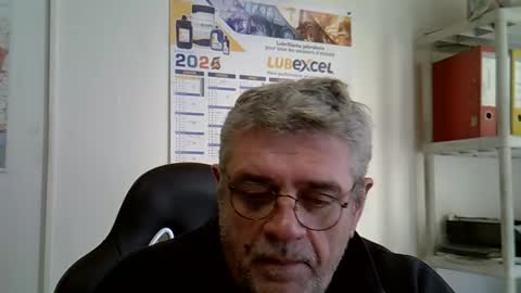 Snapshot of hippopotame17 chatting on January 2025 01:24:01 PM hippo online show from January 2025 01:24:01 PM