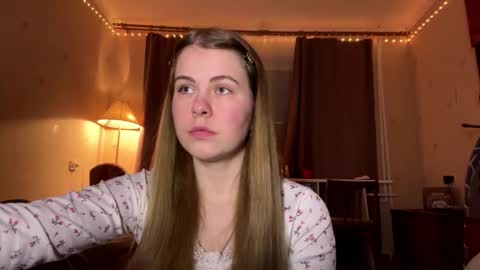 I am Amy ntmu Lets hit 10 Thumbs Up together online show from February 2026 03:19:02 PM