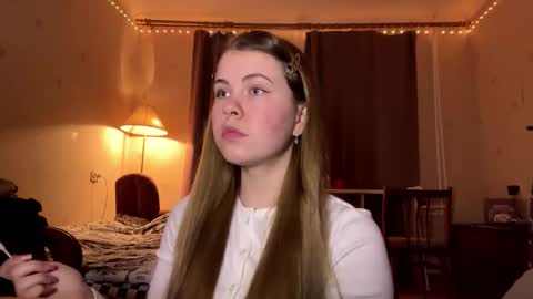 I am Amy ntmu Lets hit 10 Thumbs Up together online show from February 2026 04:25:01 PM