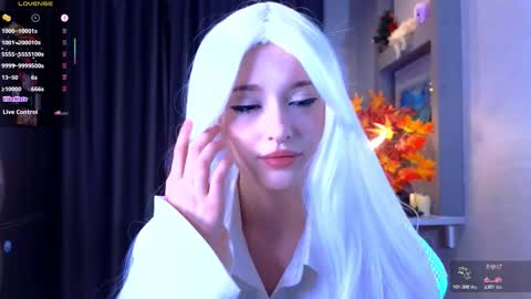 Ella online show from November 2025 06:44:02 PM