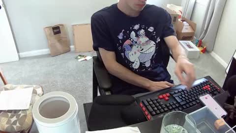 Snapshot of hoboayoyo chatting on October 2025 08:08:02 PM Hentai man online show from October 2025 08:08:02 PM