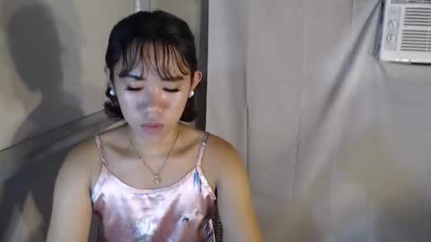 Snapshot of hoelykarrie chatting on November 2025 05:16:02 AM Karrie3 online show from November 2025 05:16:02 AM